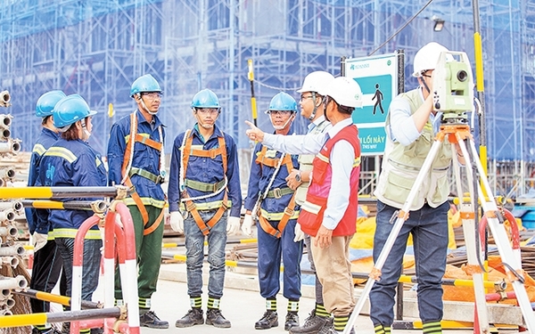 Bảo hiểm bắt buộc cho người lao động giúp bảo vệ tài chính của người lao động