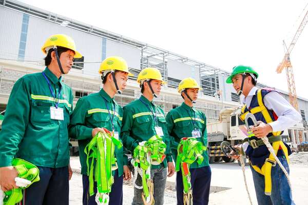 Bảo hiểm bắt buộc cho người lao động - Nâng cao chất lượng lao động